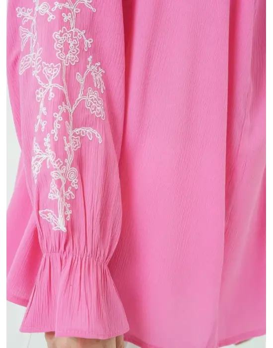 Yakası Bağlamalı Kolu Nakışlı Lastikli Gömlek -Pembe
