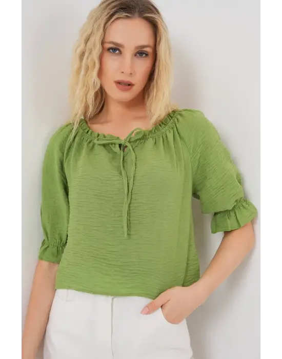 Modern Fırfır Detaylı Bluz