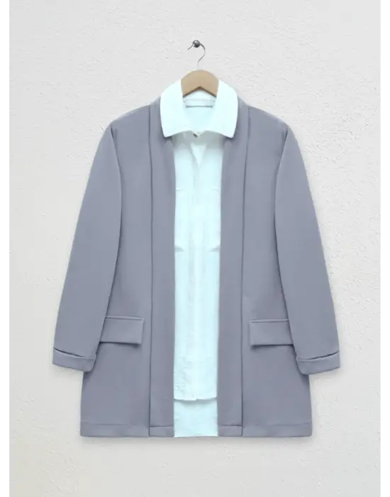 Gri Katlamalı Cep Detaylı Krep Ceket