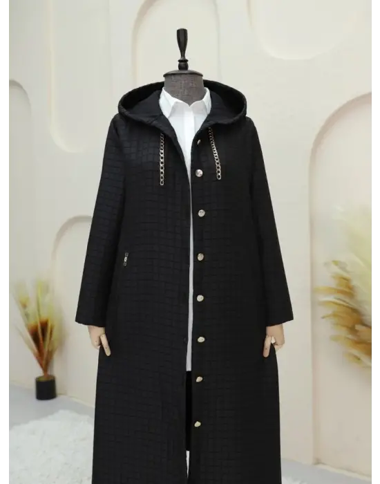 Siyah Uzun Kapitone Kaban Kadın Giyim