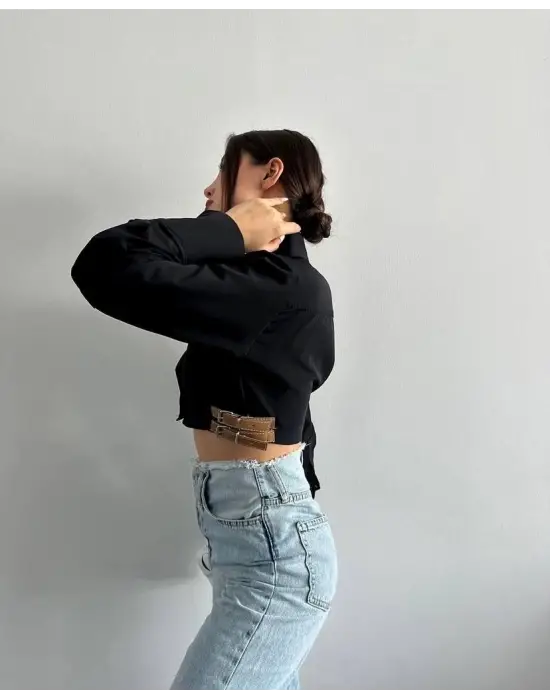 Omarı Yanı Kemer Detaylı Crop Gömlek - Siyah