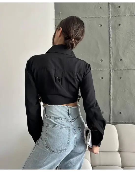 Omarı Yanı Kemer Detaylı Crop Gömlek - Siyah