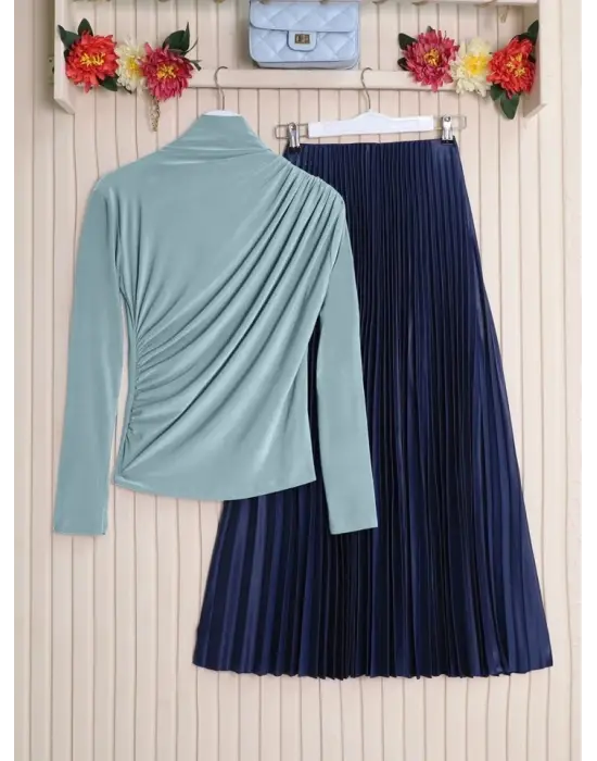 Yarım Boğaz Büzgülü Sandy Bluz         -Mint