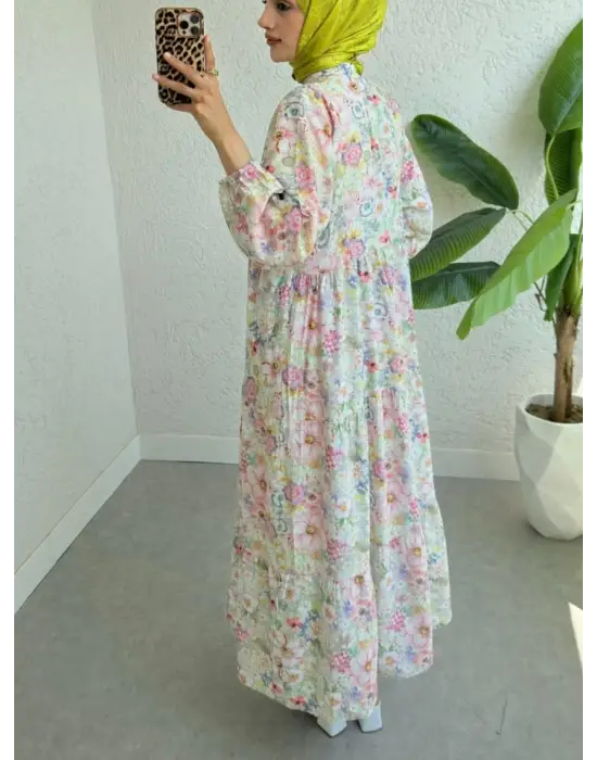 Omarı Yazın Trendi Çiçek Desenli Lastikli Elbise