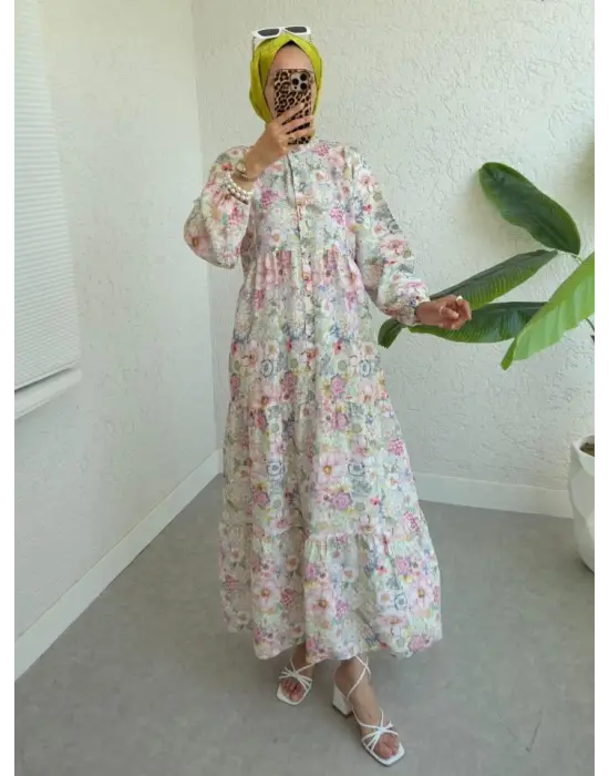 Omarı Yazın Trendi Çiçek Desenli Lastikli Elbise