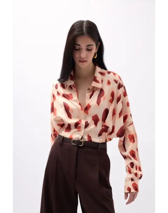 Omarı Rahat ve Şık Crop Gömlek Modeli