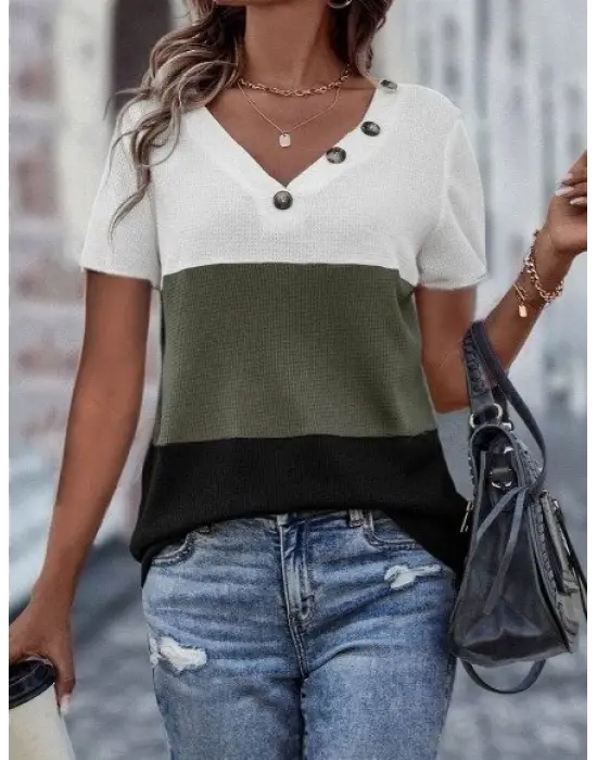 Omarı Yaz Şıklığına Hazır V Yakalı Bluz