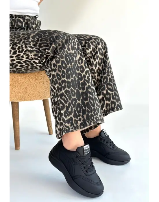 Yejja Siyah Cilt Bağcıklı Spor Ayakkabı