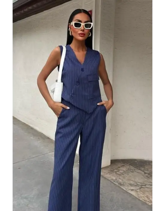 Omarı Klasik Stil Düğmeli Cep Detaylı Yelek Takımı