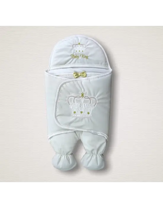 Omarı Taç Nakışlı Yenidoğan Erkek Bebek Kundak