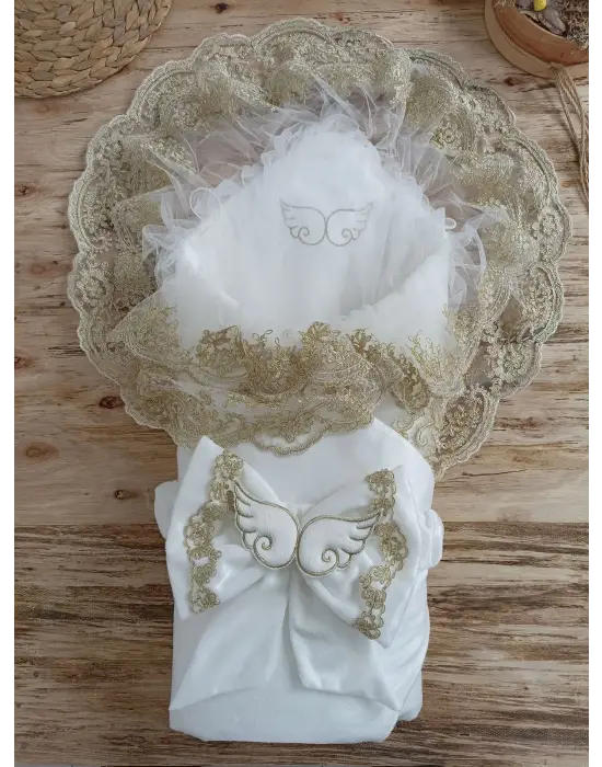 Omarı Yenidoğan Melek Kanatlı Gold Dantel Kundak Battaniyesi Ekru