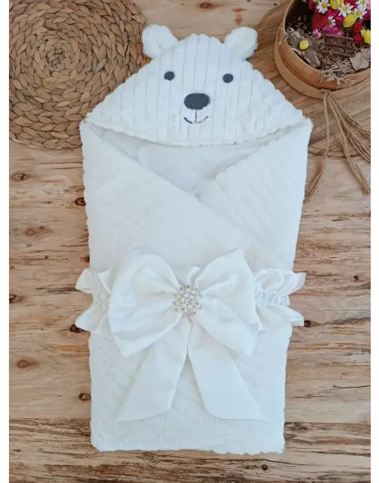 Minimal Beyaz Wool Yenidoğan Kundak Bebek Battaniyesi