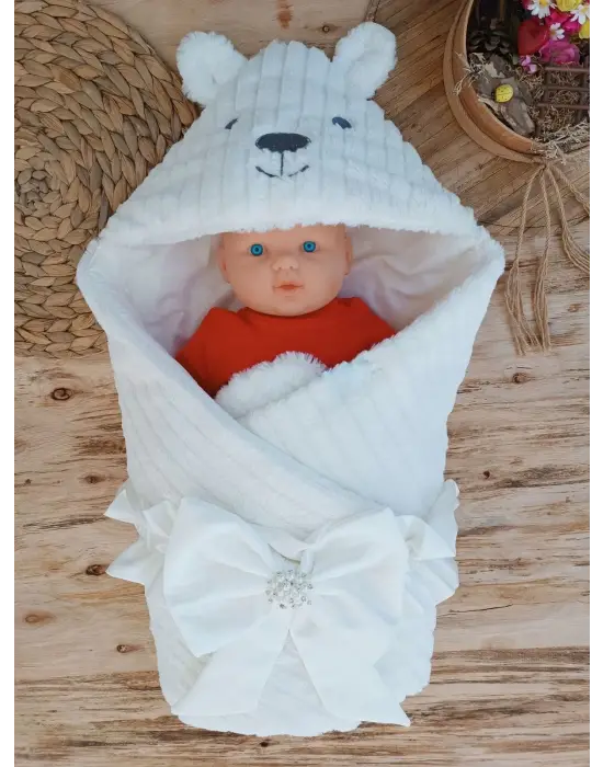 Minimal Beyaz Wool Yenidoğan Kundak Bebek Battaniyesi