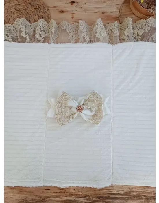 Özel Taç Nakışlı Yenidoğan Wool Bebek Battaniyesi