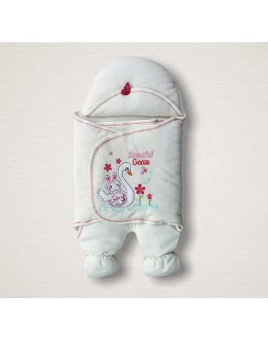 Eşsiz Çiçekli Nakışlı Bebek Battaniyesi