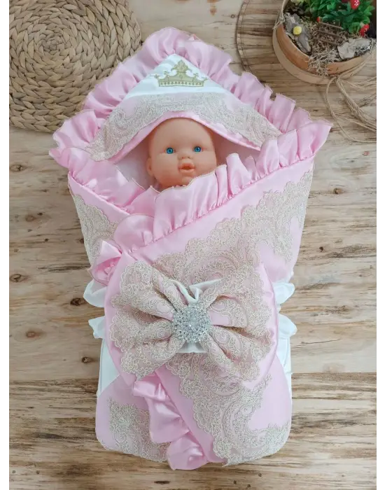 Lüks İşlemeli Bebek Battaniyesi