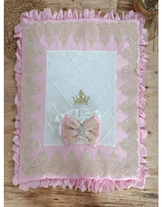 Lüks İşlemeli Bebek Battaniyesi