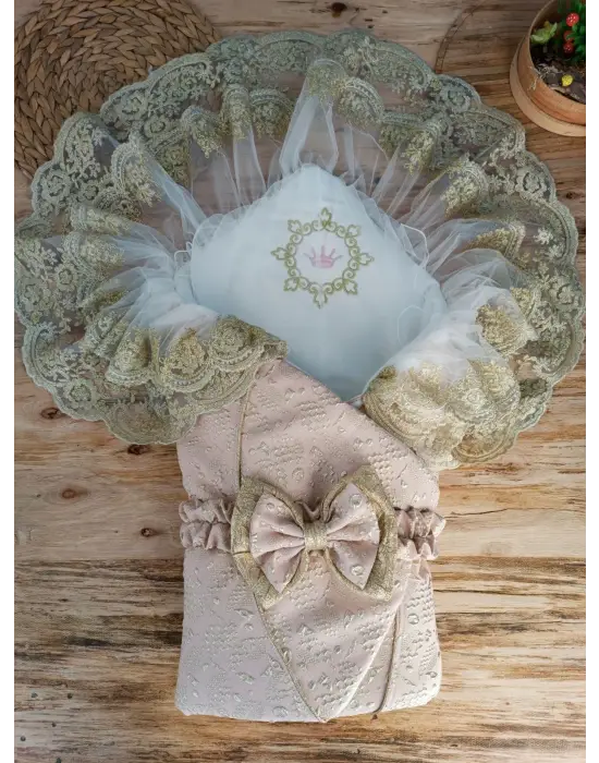 Omarı Yenidoğan Kabartma Desenli Çift Güpürlü Bebek Battaniyesi