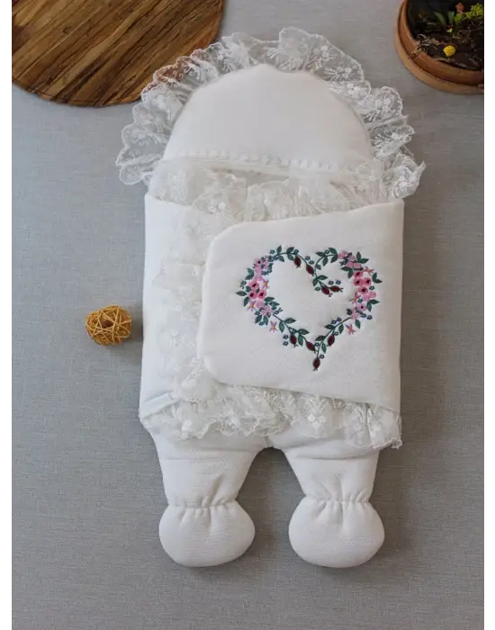 Yenidoğan Kalite Nakışlı Battaniye Ekru