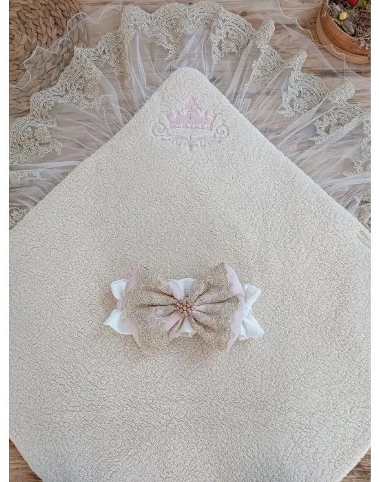 Zarif Kuzulu Taç Nakış Fiyonklu Unisex Kundak Bebek Battaniye - Pembe