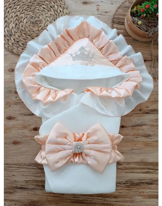 Omarı Mehtap Lüks Kelebek Taç Nakışlı Bebek Battaniyesi - Pudra Renkli