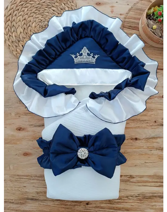 Omarı Lüks Kelebek Taç Nakışlı Yenidoğan Battaniyesi