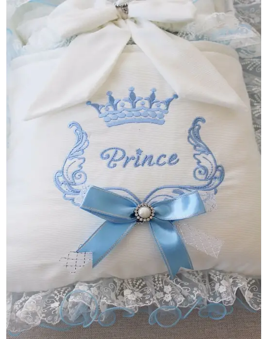 Şık Taç Nakışlı Kundaklı 3lü Alt Açma Seti Mavi