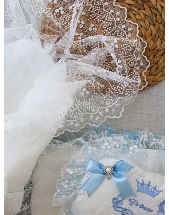 Şık Taç Nakışlı Kundaklı 3lü Alt Açma Seti Mavi