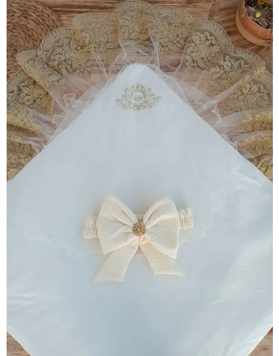 İddialı Altın Güpür İşlemeli Bebek Battaniyesi