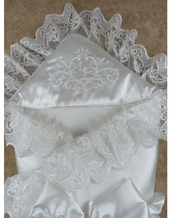 Eşsiz Pırıltı Nakışlı Yenidoğan Bebek Battaniyesi