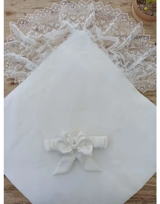 Şık Nakışlı Kundak Bebek Battaniyesi
