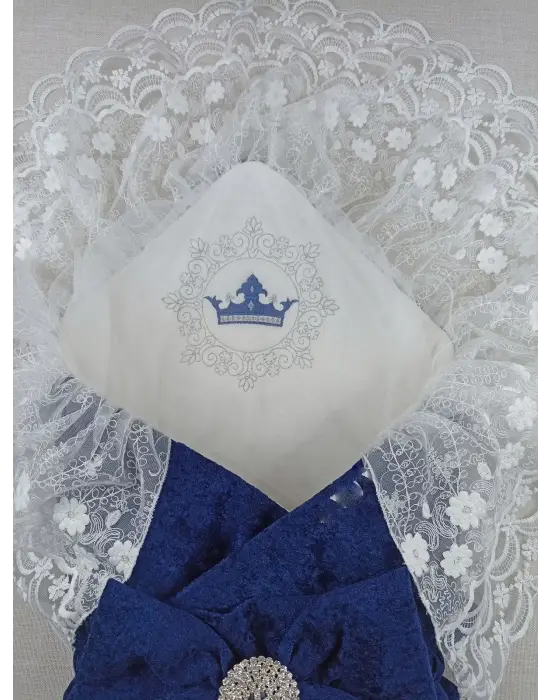 Sofistike Kadife Taç Nakışlı İnci Fiyonklu Çift Dantel Duvak Bebek Battaniyesi