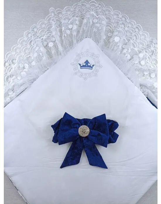 Sofistike Kadife Taç Nakışlı İnci Fiyonklu Çift Dantel Duvak Bebek Battaniyesi