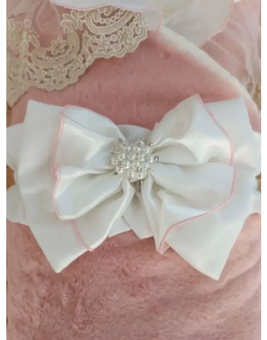 Sofistike Taç Nakışlı Güpür Unisex Kundak Bebek Battaniyesi