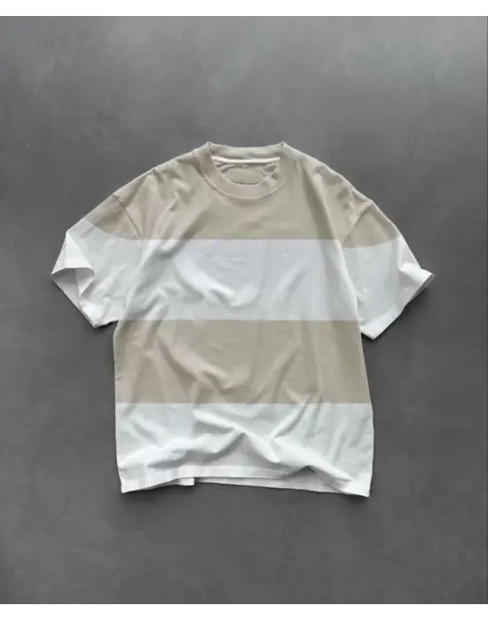 Omarı Modern ve Rahat Bisiklet Yaka T-Shirt - Bej