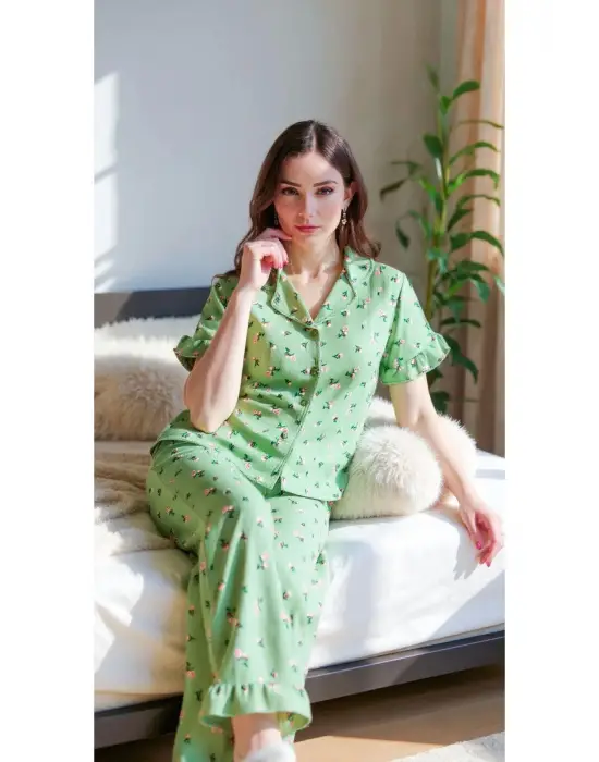 Yeşil Çiçekli Yaz Esintili Pijama Takımı 7345