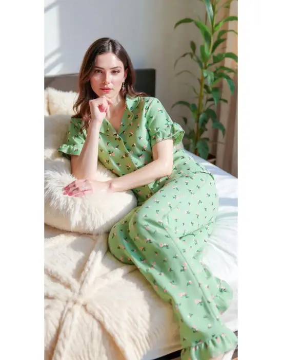 Yeşil Çiçekli Yaz Esintili Pijama Takımı 7345