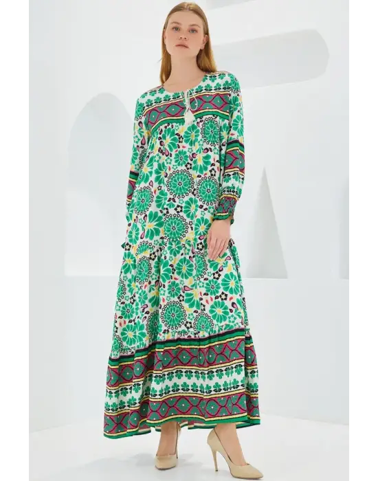 Yeşil Kırmızı Desenli Uzun Viskon Elbise 1947