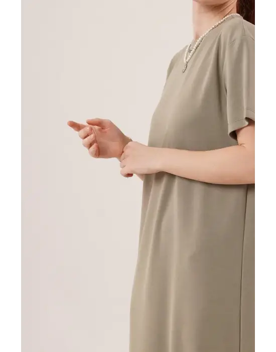 Omarı Yırtmaç Detaylı Maxi Yeşil Elbise