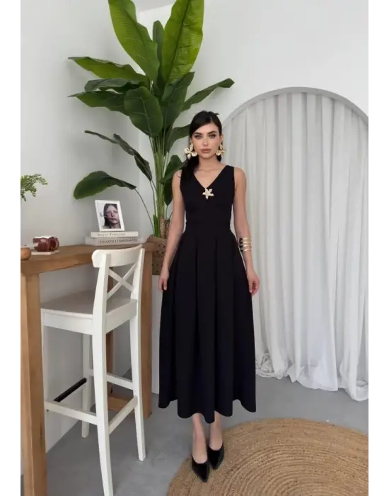 Omarı Yıldız Detaylı Gece Elbisesi