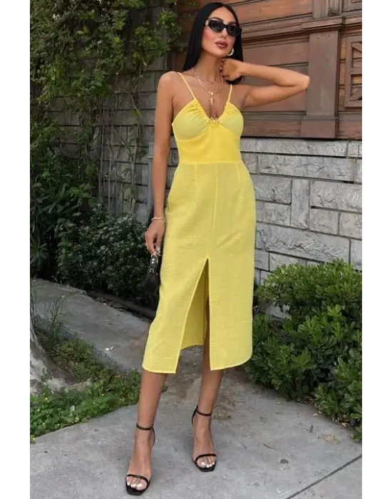 Omarı Yırtmaç Detaylı Göğüs Aksesuarlı Elbise