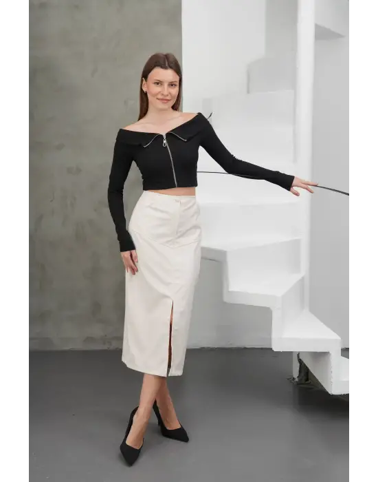 Yırtmaçlı uzun deri etek krem