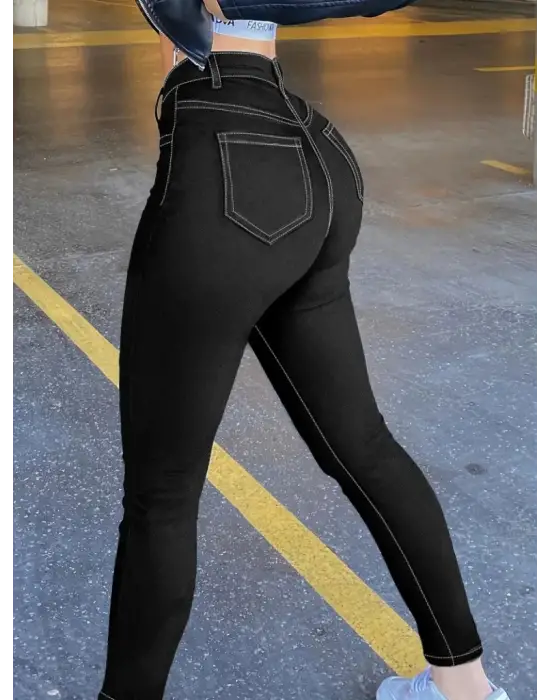 Omarı Yüksek Bel Dar Kesim Kot Pantolon Modası