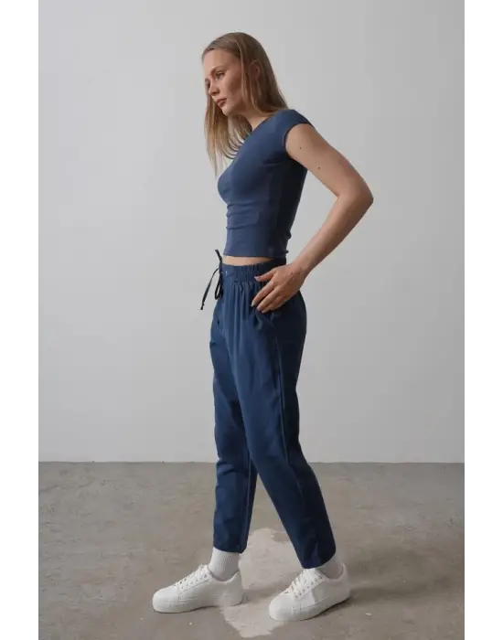 Omarı Yüksek Bel İndigo Pantolon - Rahat ve Şık