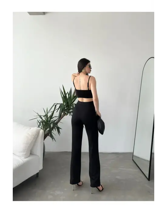 Omarı Yüksek Bel Önü Biyeli Siyah Pantolon