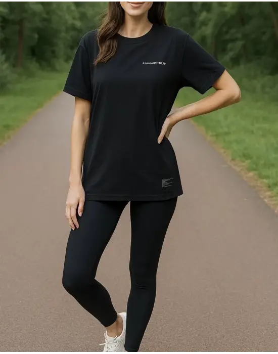 Omarı Esnek ve Konforlu Altı Tayt üstü Süpriz Takım