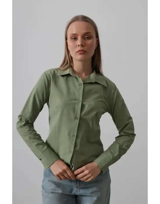 Omarı Derin V Yaka Basic Gömlek - Canlı Renk Seçenekleri