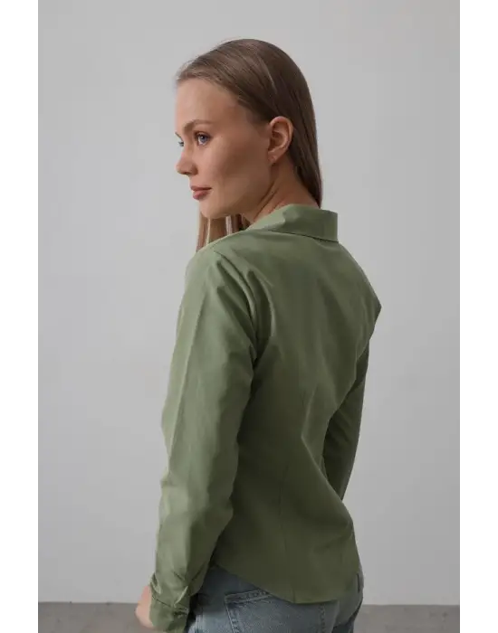 Omarı Derin V Yaka Basic Gömlek - Canlı Renk Seçenekleri