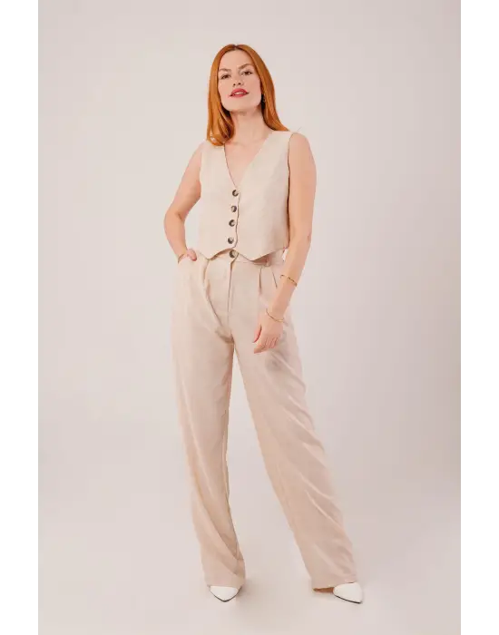 Omarı Doğal Tonlarda Zarif Kırçıllı Desenli Takım