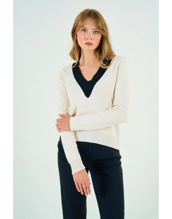 Omarı Bayan V Yaka Triko Kazak - Krem-Siyah